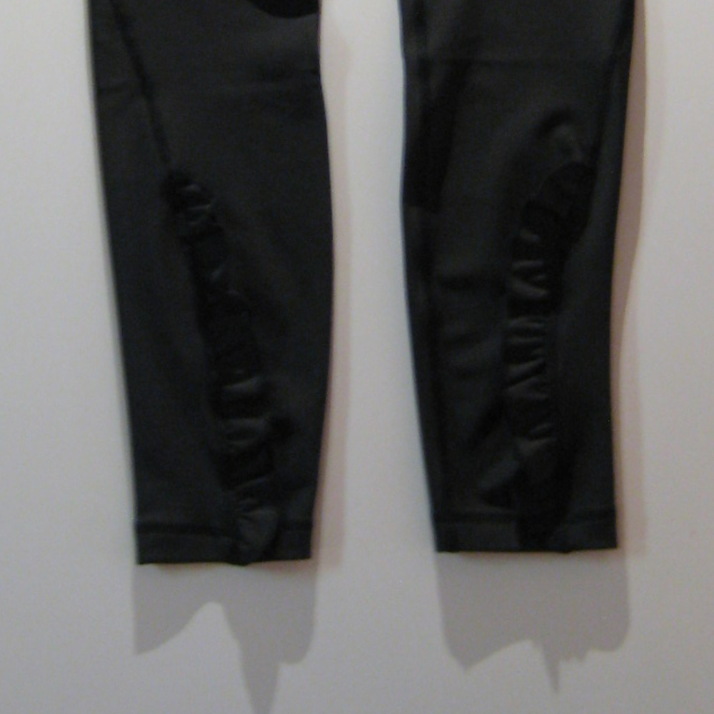 ruffle running leggings - but cute for everything